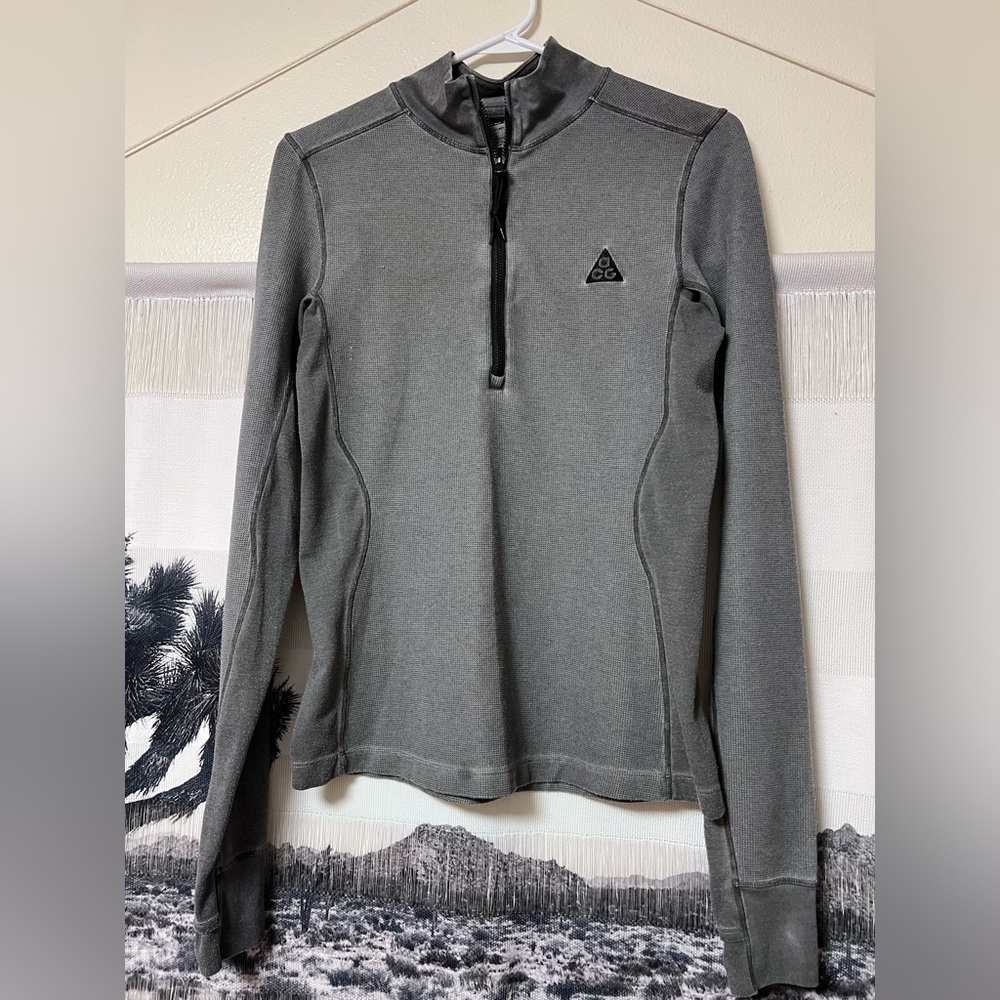 Nike ACG Gray Half-Zip Long Sleeve Shirt